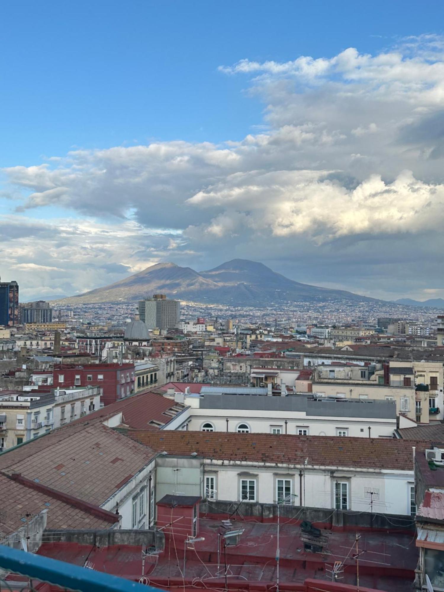 A Wonderful Penthouse In Naples Apartment Exterior photo